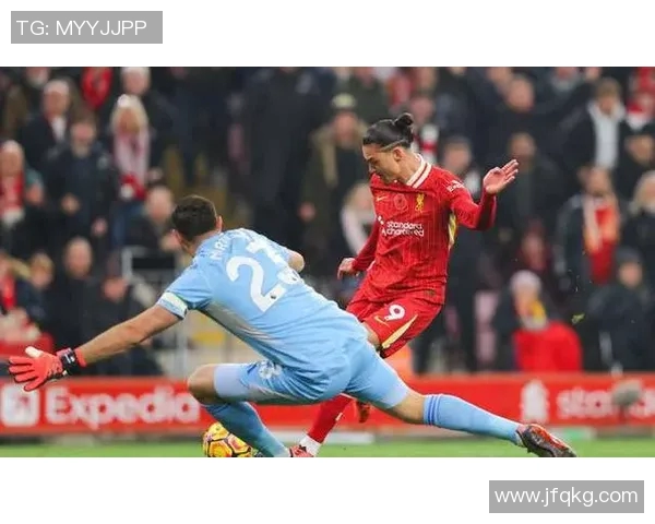 英超切尔西逆袭曼城夺冠，利物浦屈尊次席，瓜帅叹苦不堪